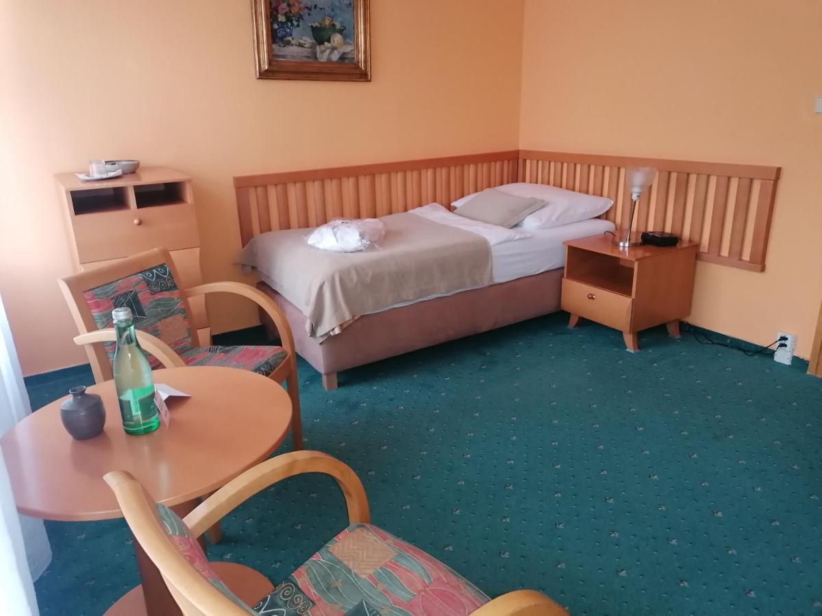 Monti Spa Františkovy Lázně Exteriör bild