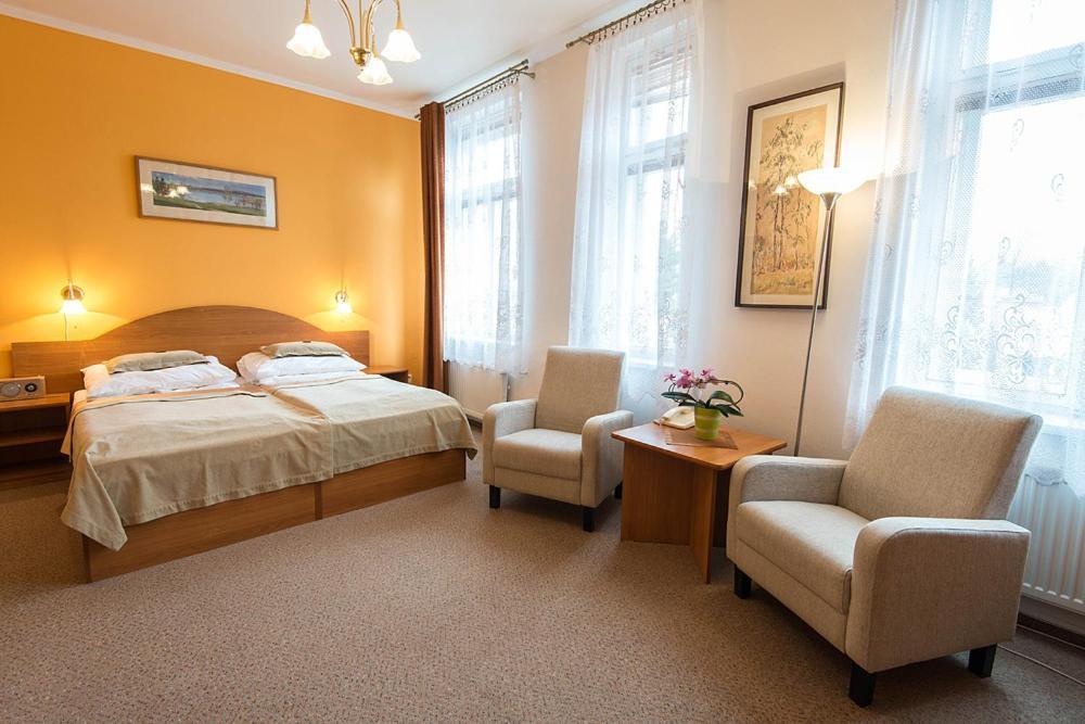 Monti Spa Františkovy Lázně Rum bild